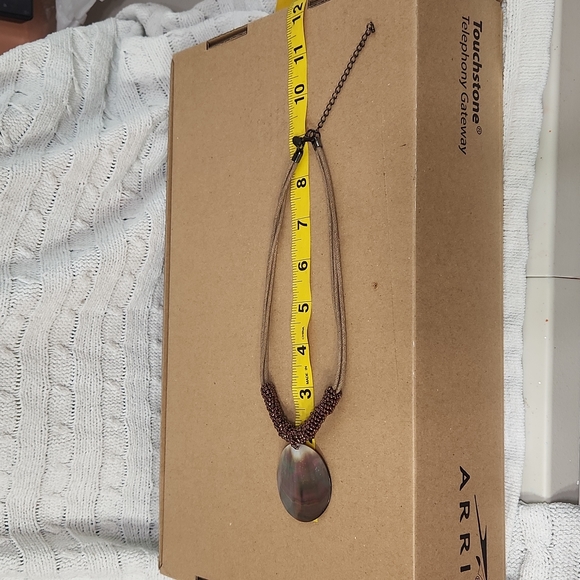 5/$25🌴Lia Sophia Cooper Shell Charm Necklace - Picture 4 of 5